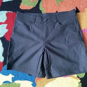 EDDIE BAUER 6” Nylon shorts, size 8